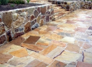 RETAINING WALL DARK STONES